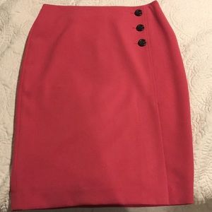 Ann Taylor pink pencil skirt size 8. Worn once